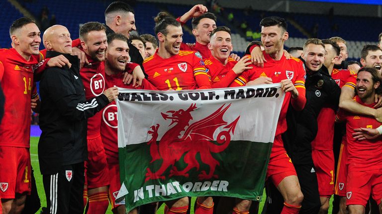 bales wales flag