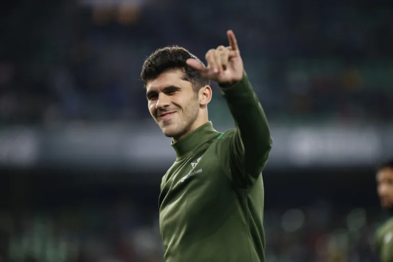Setien wants Carles Alena for Barca's next season
