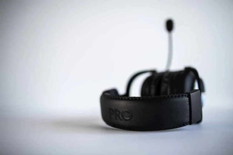Logitech's Pro X Lightspeed Gaming Headset - 3_TechnoSports.co.in