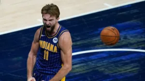 Domantas Sabonis has been averaging 21.6 points and 11.5 rebounds per game this season.