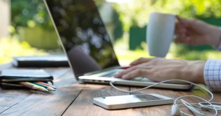 Dell and HP optimistic about demand for laptops after restrictions are eased