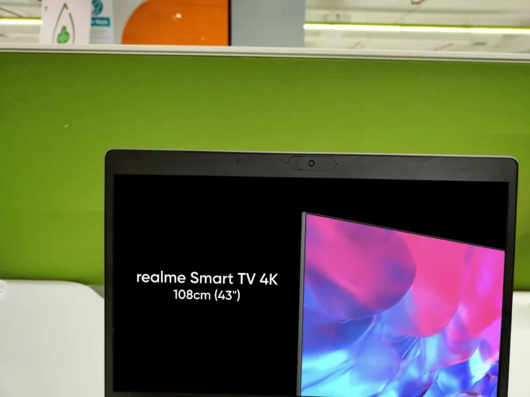 Realme Smart TV 4K (43") and Realme Assistant for smart TV teased by Madhav