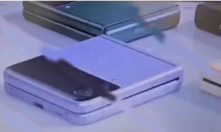 Samsung Galaxy Z Flip 3 Official Renders are here