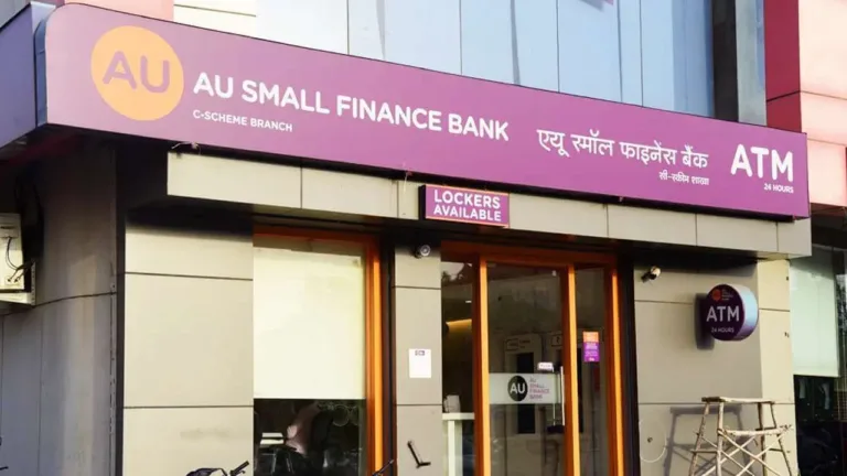 AU Bank Depicts New Credit Card Offering Platform SwipeUP