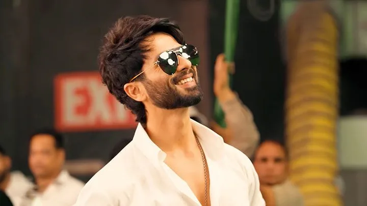 Farzi: Shahid Kapoor Meets with his Duplicate ‘Fake-Shahid’ on the shooting floor