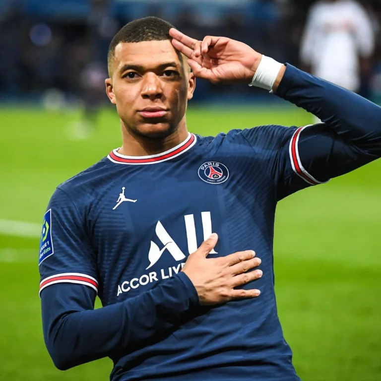 Kylian Mbappe transfer news