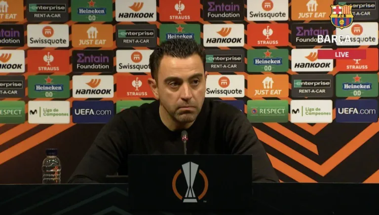Barcelona fans frustrated against Xavi's starting lineup