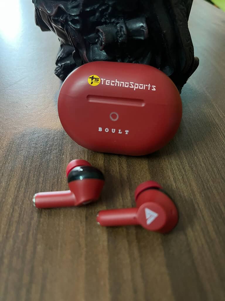 Boult W40 TWS Earbuds Review: Worth the Buy?