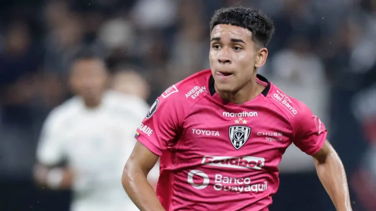 Kendry Paez, Chelsea Prodigy, Earning Senior Debut for Ecuador at 16, Breaks Diego Maradona's Record, Image via Goal