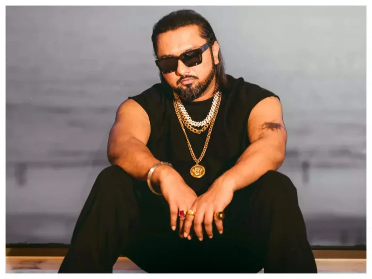 Yo Yo Honey Singh and Urvashi Rautela come together to release "Second Dose - Vigdiyan Heeran" on 15th March 2024 - Teaser Out Now!