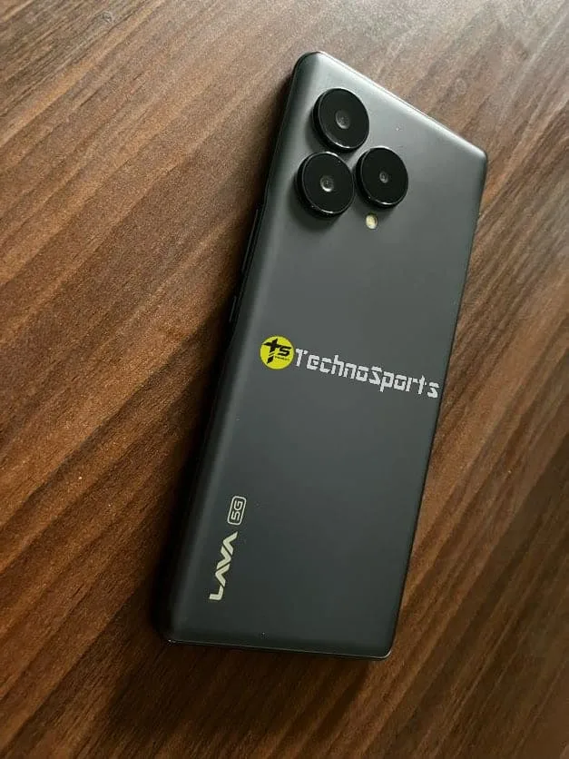 Lava Blaze Curve 5G Review: Lava Shines Again!