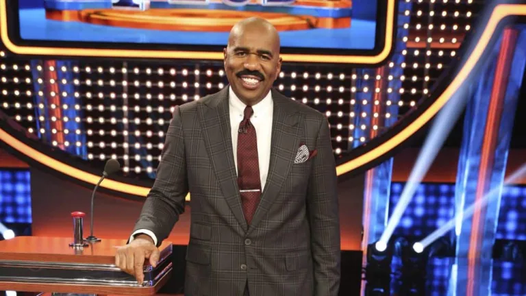 Spectacular Steve Harvey Net Worth, Height, Weight, Career, and Family