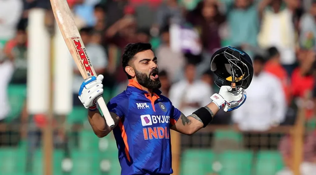 Top 5 Players with highest runs in single season