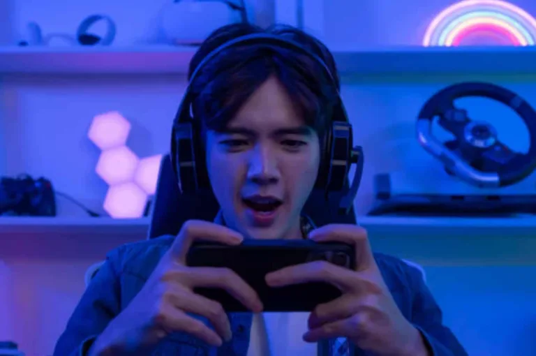 The Evolution of Mobile Gaming: How Smartphones Are Revolutionizing the Gaming Industry