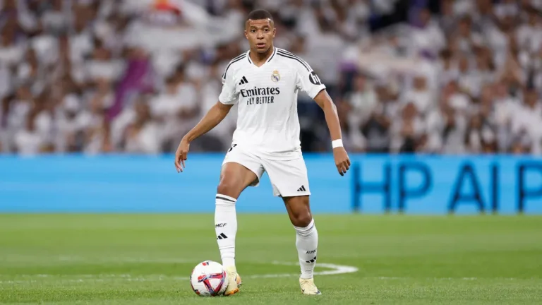 Kylian Mbappe Ruled Out for Three Weeks with Thigh Injury, Set to Miss Madrid Derby