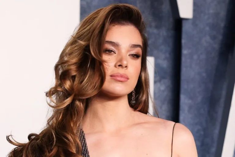 Hailee Steinfeld