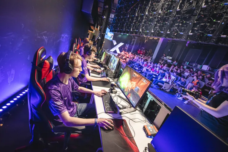 Global Esports Powerhouses: Countries Leading the Competitive Gaming Scene