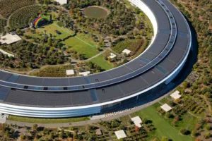 Apple to Invest $500 Billion in the U.S. to Counter Trump’s Tariffs – What This Means for the Future