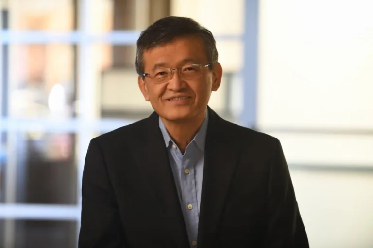 Lip-Bu Tan Takes the Helm as Intel’s CEO: A New Era for Team Blue