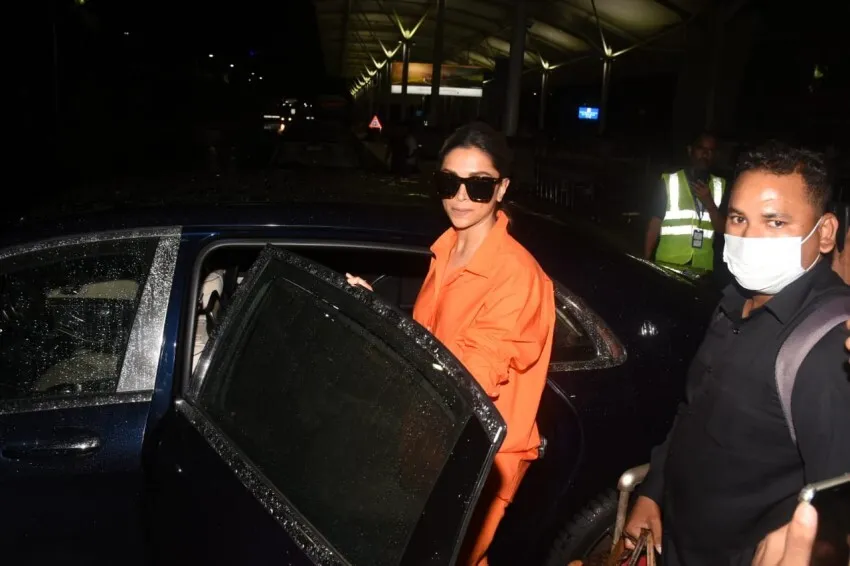 Deepika Padukone Hot