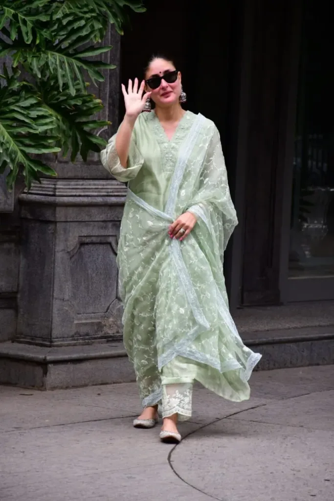 Kareena Kapoor Hot Photo