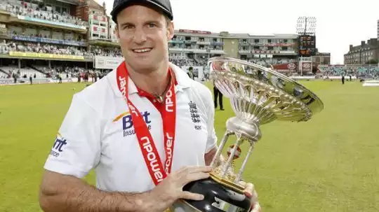 The Asymmetry of Trophies