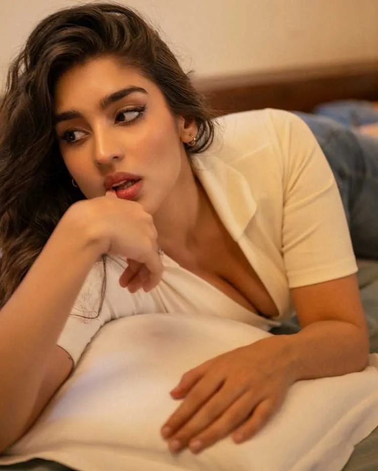 Yukti Thareja’s Latest 2025 Photoshoot: A Dazzling Display of Modern Indian Celebrity Fashion and Effortless Glamour