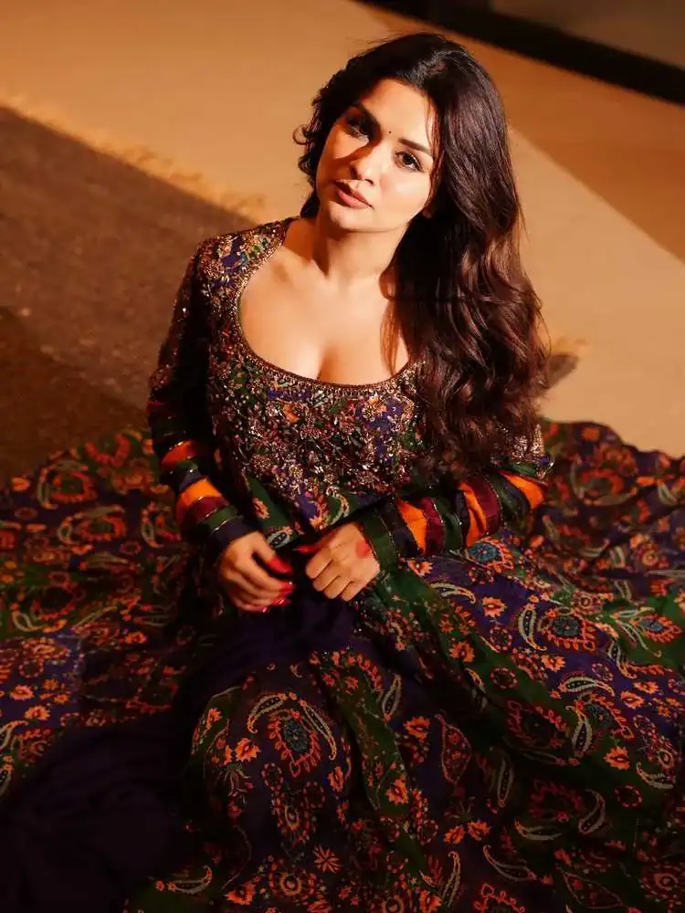 Avneet Kaur Creates History: “Love in Vietnam” Becomes First Indian Film to Secure 10,000 Chinese Screens