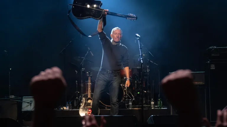 Bruce Springsteen Kicks Off ‘Land of Hope and Dreams’ Tour with Electrifying Minneapolis Show