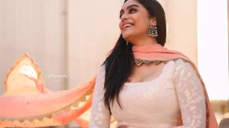 Abhirami Venkatachalam Fires Back at Toxic Instagram Subscribers — And She Said Exactly What Needed to Be Said
