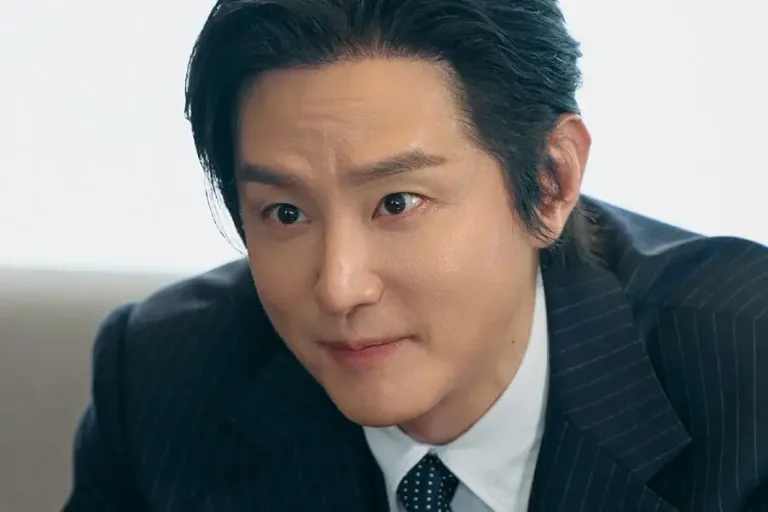 Master of Puppets: Kwon Yul Revealed as the Lethal Shadow in “Fifties Professionals”