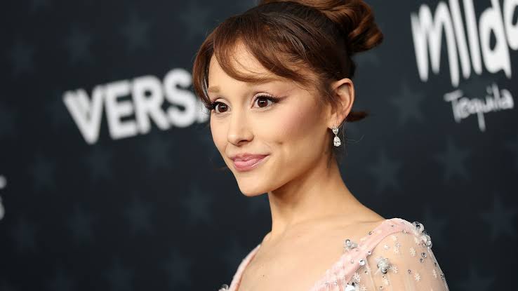 Ariana Grande Sues Anonymous Hackers Over Yearslong Inner Circle