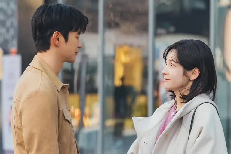 See You At Work Tomorrow! Caught in the Act? Seo In Guk & Park Ji Hyun’s Secret Date Takes a Dramatic Turn