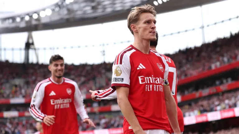 Arsenal Edge Past Chelsea
