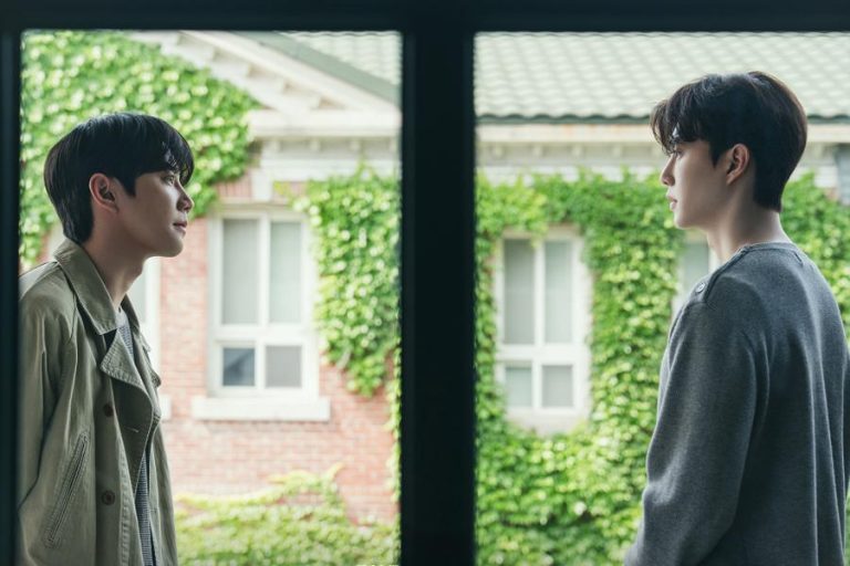 When Music Turns Into War: Song Kang & Lee Jun Young’s Icy Reunion Shakes “Four Hands, Two Sonatas”