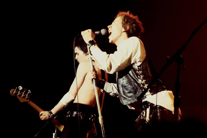 Legs McNeil Witnesses the Demise of the Sex Pistols in New Memoir
