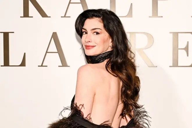 Anne Hathaway